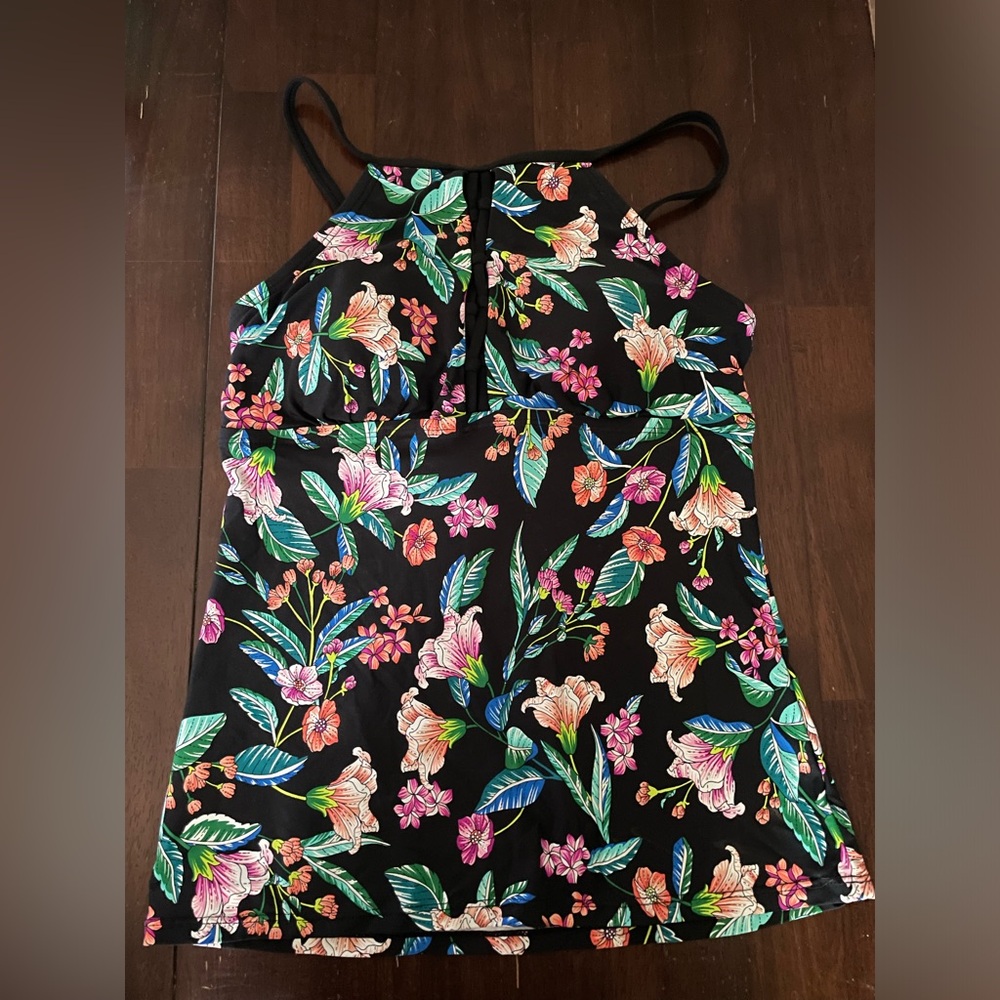 Apt. 9 floral tankini top, size M